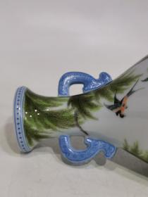 大清雍正年制，粉彩杏林春燕纹玉壶春瓶，高度17.7㎝，口径4.2㎝，底5.3㎝，