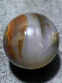 精美天然高玉化原皮巴西玛瑙2.4大圆珠一颗，