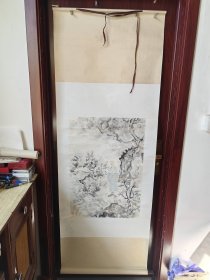 雨鹤，原名杨金亮，1973年生于河北定州，自幼随外祖父母习学书画篆刻，在北京市少年宫受到欧阳中石、刘炳森、沈力等诸位老师的启蒙，及长又得到韩羽、丁立人、柳倩、朱家溍、李世南诸先生的指点，艺事得进。