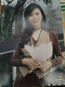 吴家丽泰国电视杂志彩页一张背面陈松伶
