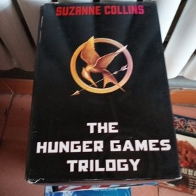 The Hunger Games Trilogy Box Set (Books 1-3)饥饿游戏，套装共三册