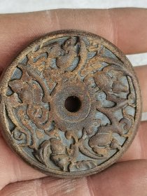 老角雕刻挂件一个，雕刻精致，难得少见，品相如图
