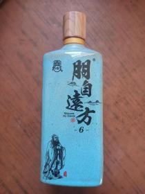 孔府家酒朋自远方6酒瓶（窑变瓷，四方瓶，孔子图案，
原盖原标牌）品相好无磕碰