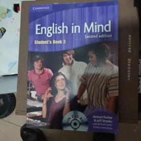 English in Mind Level 3 Student's Book with DVD-ROM，内有光盘。