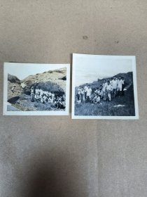 约50年代黑白老照片两张 广东佛山西樵山旅行留影