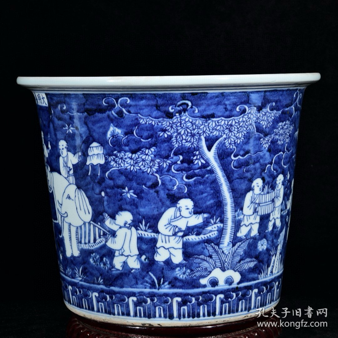 大明嘉靖年制青花婴戏图纹花盆 高27.7径36厘米2