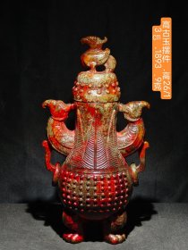 高古玉摆件，雕刻铭文，包浆醇厚自然完美 玉质细腻油润，精雕细琢，工艺精湛 是一件不可多得的藏品 沁色自然完美，沁色到骨，自然，造型独特，值得拥有。配有锦盒