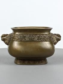 古玩收藏 古董  铜器 精品铜炉 家用收藏实用  高端大气上档次 尺寸长10厘米.宽7厘米.高5厘米.重量0.8斤。