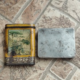 50年代彩色老烟盒万年松，2个