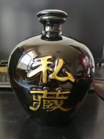 酒瓶。私藏酒酒瓶（酒坛），景德镇制。尺寸见图。