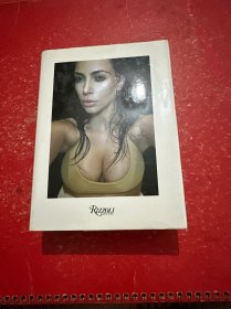 KimKardashianSelfish