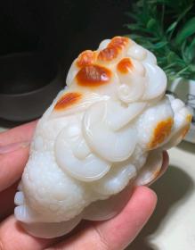 三足金蟾正宗新疆和田玉