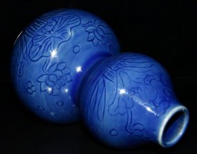 乡下收的元代霁蓝釉雕刻鸳鸯戏水葫芦瓶【20.3x12cm】