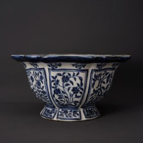青花花草绘花盆 规格 26*13cm