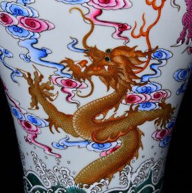 清雍正粉彩描金苍龙教子纹梅瓶尺寸38*25厘米