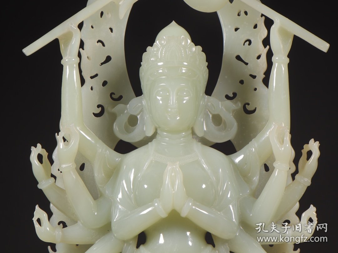 旧藏和田玉多臂佛