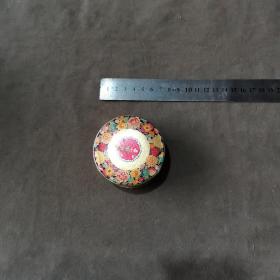 七八十年代或更早老化妆品枟香粉 天津市日用化学厂208 粉质细腻滑润粘附力强遮蓋力好留香力長  万紫千红  檀香粉 一盒（带原装粉58.77克）
