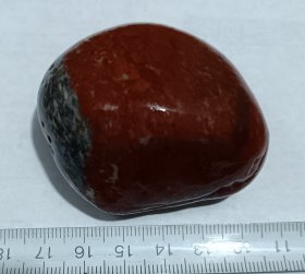 石头。鹅卵石。耐看红色