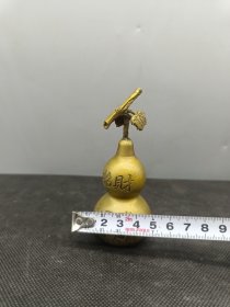 铜葫芦摆件一对，品相如图