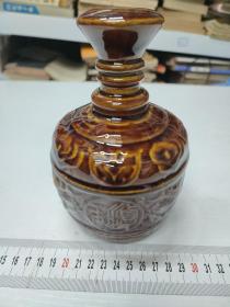 泸州石岭酒厂 陶瓷酒瓶