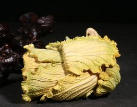 精品.旧藏.雕加彩手工雕刻“百财”白菜摆件