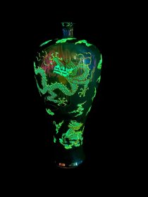 宋定窑易定款五彩麒麟龙纹夜光梅瓶，高28.5×13厘米