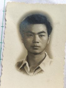 1960年中南矿冶学院学生老万头照片赠送于研院(80年代改名中南工业大学，现为中南大学)学生晓光、至贤相册。人物涉及符玉书、叶英、陈培修、林学照、金荣、黄世洪、肖小白等)