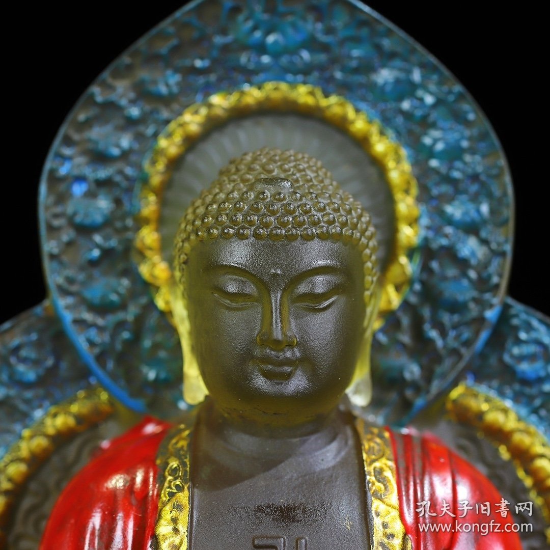 琉璃佛像，释迦牟尼佛像一尊，长13厘米宽10厘米高20.6厘米，重2460克
