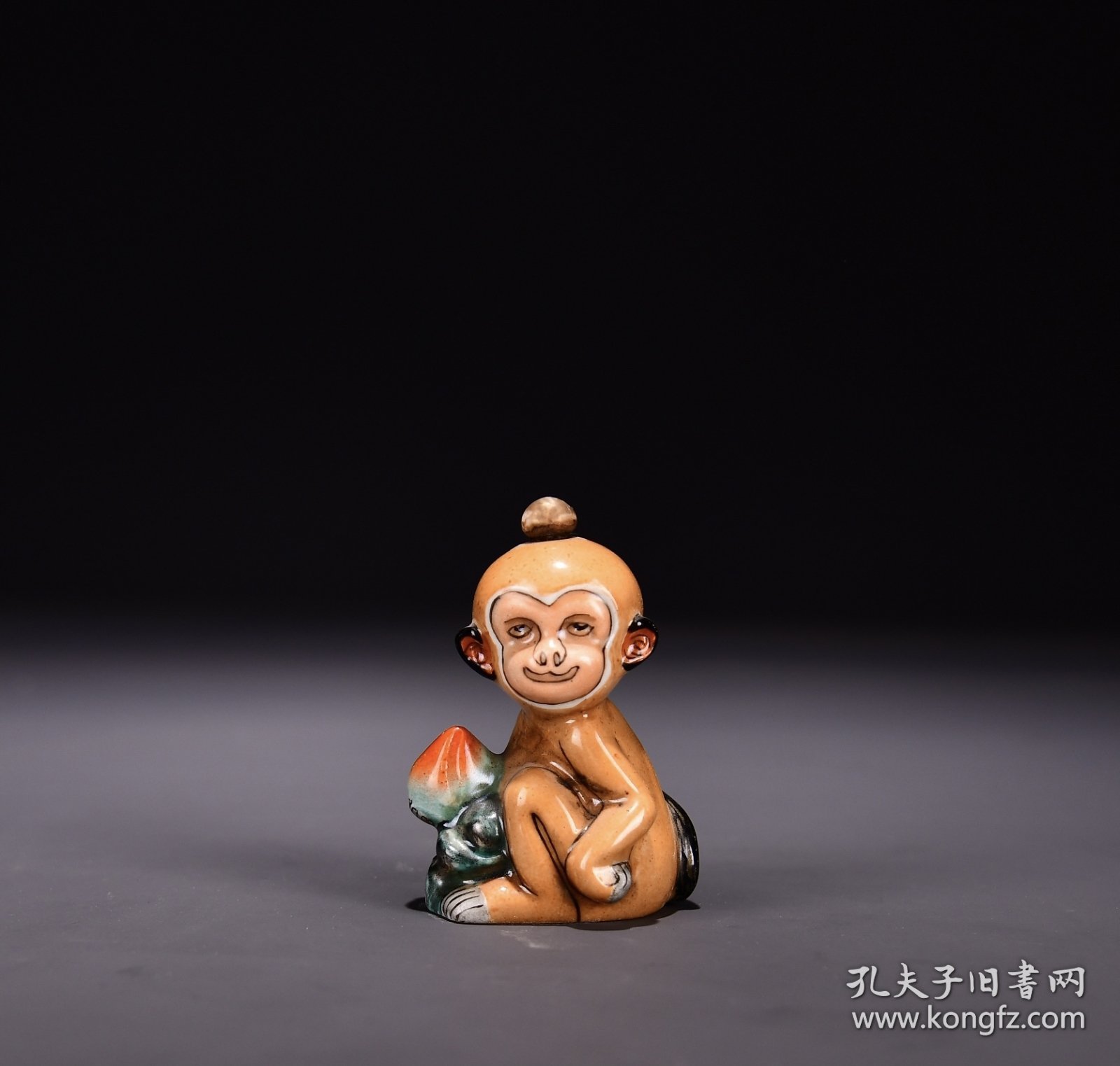 旧藏清粉彩猴子鼻烟壶