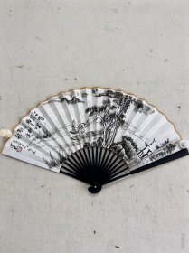 石桥隔雨云烟 溪畔问一渔船 林泉真迹 赠送精美扇套 九寸折扇【新文人水墨画】
