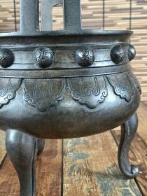 古董   古玩收藏   铜器   铜香炉   精品铜香炉    尺寸长宽高:18/18/23厘米，重量:7.3斤
