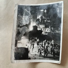 新华社记者摄黑白照片1959年，鞍钢第二炼钢厂【23】