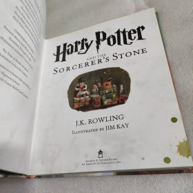 Harry Potter and the Sorcerer’s Stone：The Illustrated Edition