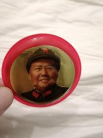 直径6厘米红皮像章