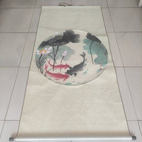 王墨石名画，墨荷堂何花真迹，最后图片有王墨石的个人简历图，尺寸大，长2.22宽97厘米，品相如图。