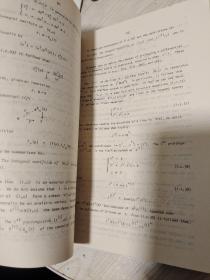 外微分系统与变分法 【英文版】 ，小16开