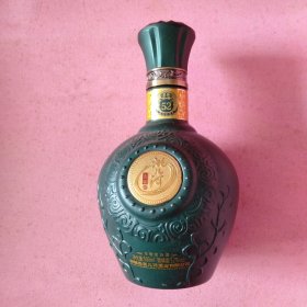酒瓶 : 古窖桃儿河(酒瓶)