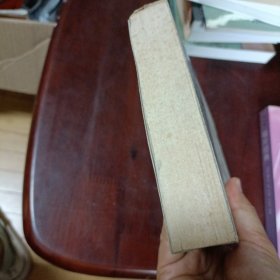 梁羽生传