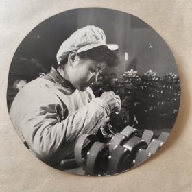60年代黑白照片，女职工【24】