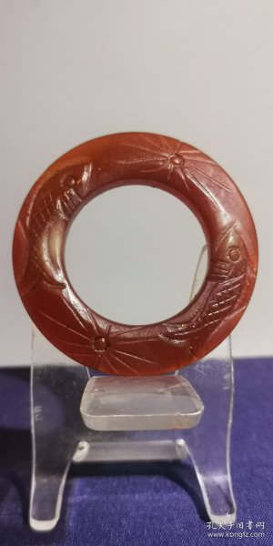红玛瑙老玉环，包浆沁色入骨，风化明显，皮壳厚重，实物漂亮