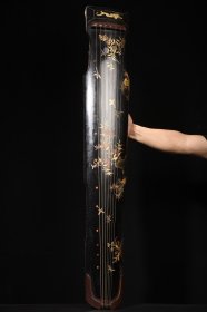 木胎大漆描真金花卉图七弦古琴 长120cm 宽18.5cm 高9cm 重2385克