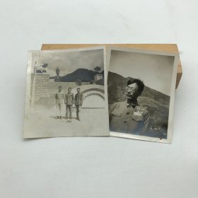 著名教育家，原北京汇文中学校长靳邦杰，五十年代在朝鲜时期照片两枚（佩戴奖章照片一枚，1958年回国前于烈士陵园合影一件）