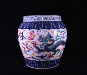 大明宣德年制青花五彩龙纹缸，高38×37厘米