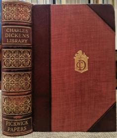 1910年CHARLES DICKENS ：The Pickwick Papers，狄更斯《匹克威克外传》英文原版, 真皮-布面精装，书顶刷金，精美插图