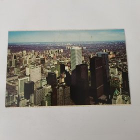 明信片。1976年从加拿大邮往香港。三张加拿大邮票。图片为1973年加拿大建成世界上最高的建筑553米高1815英尺。