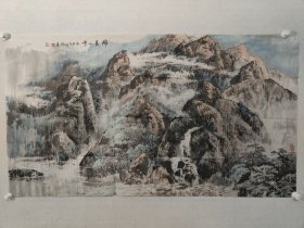 辽宁名家，吴成槐山水画大幅79×141cm《雄居一方》，软片。吴成槐　（1943.12）辽宁美术出版社社长、总编辑、辽宁省美术家协会副主席，他的创作实践丰富而且漫长，曾出版发行二十余部画册、千余幅插图、速写等作品，出版个人专著数本。（保真书画）