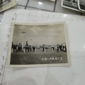 上海人民广场大道照片