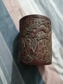 竹雕笔筒