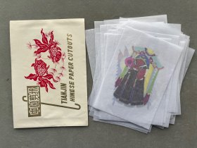 《中国蔚县京剧脸谱剪纸》 41张 老剪纸 尺寸15×12cm 品相如图