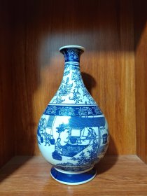 青花古典人物空酒瓶